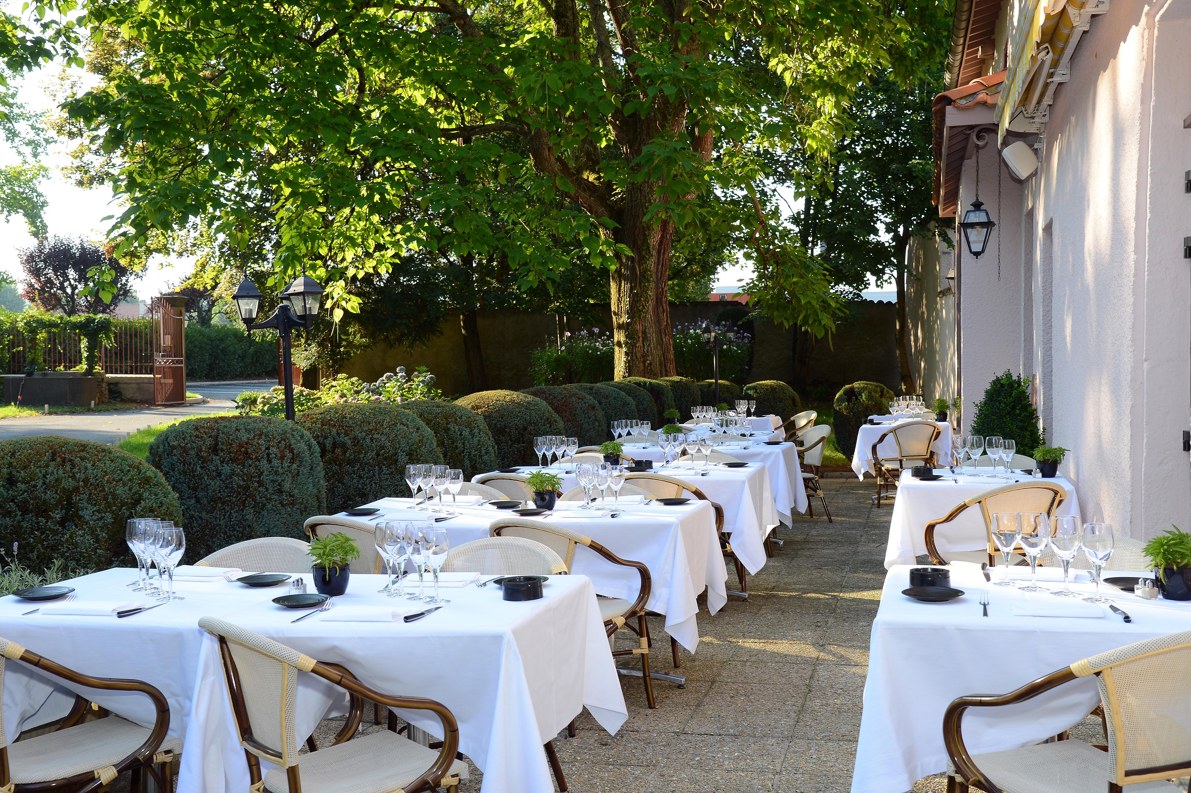 Clos St Eloi, The Originals Relais Thiers Exterior foto